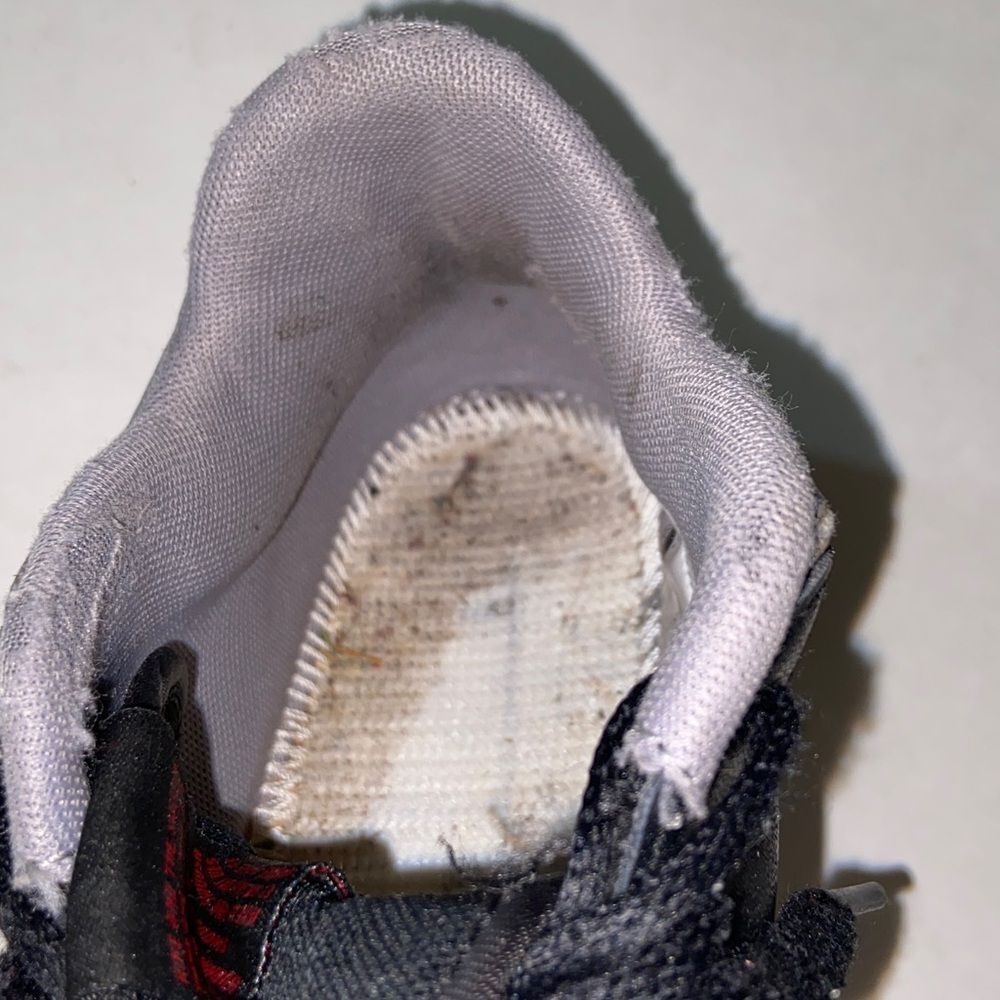Nike Kids Black and Red Sneakers Size 2.5Y Not Insoles - Picture 15 of 15